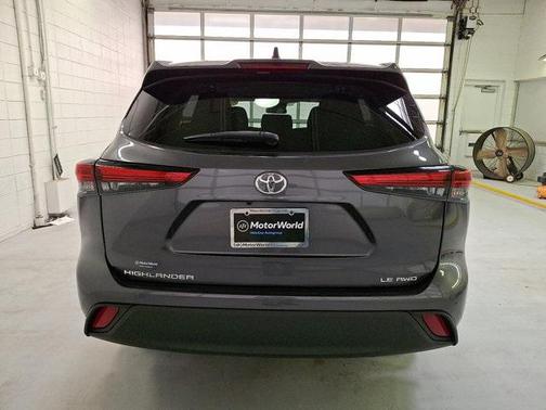 2022 Toyota Highlander LE