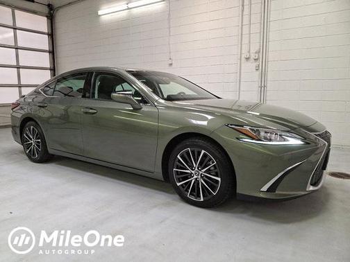 2023 Lexus ES 350 Base