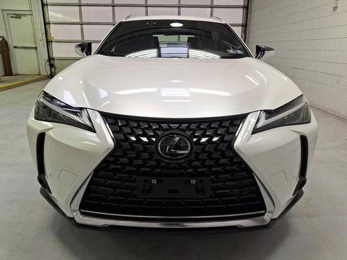2023 Lexus UX 250h Base
