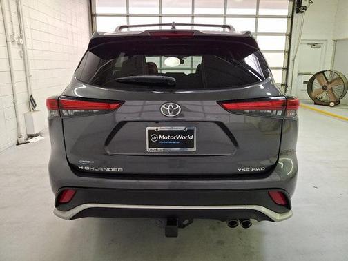 2022 Toyota Highlander XSE