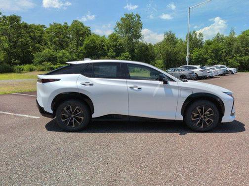Oxygen White 2026 Lexus RZ 450e Premium