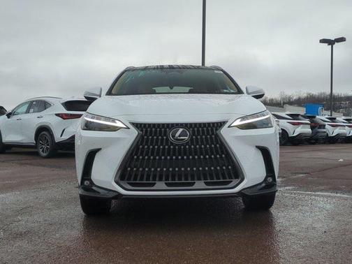 2026 Lexus NX 450h+ Luxury