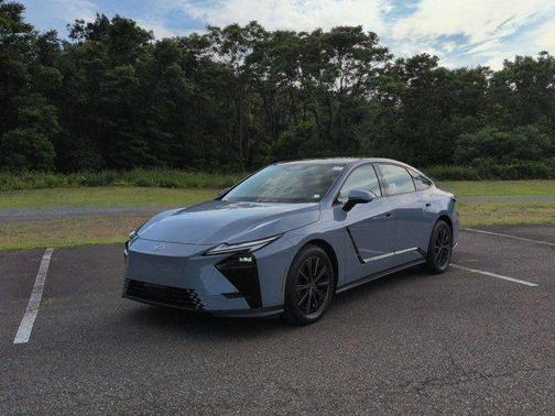 Wave_Length 2026 Lexus ES 500e