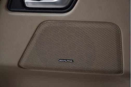 2012 Land Rover LR2 Sport Utility 4D