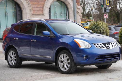 2011 Nissan Rogue SV