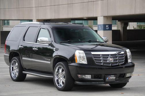 2014 Cadillac Escalade Luxury
