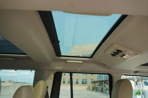 2015 Land Rover LR4 Base