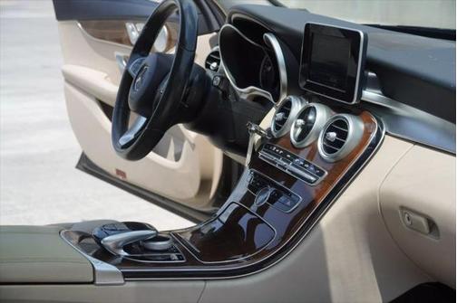 2015 Mercedes-Benz C-Class 4MATIC