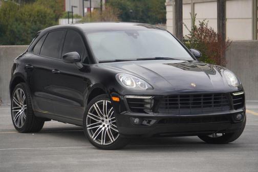 2017 Porsche Macan Sport Utility 4D