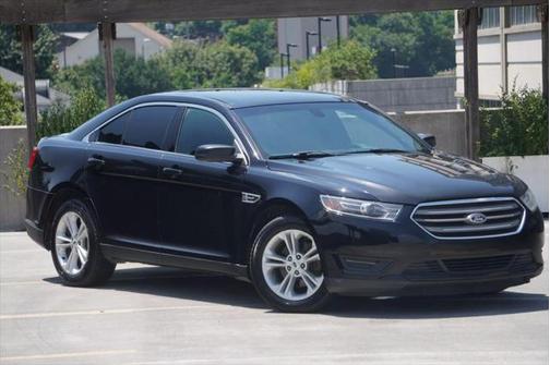 2017 Ford Taurus SEL