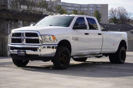 2018 RAM 3500 Tradesman Crew Cab 4x4 8' Box