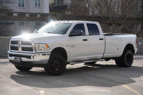 2018 RAM 3500 Tradesman Crew Cab 4x4 8' Box