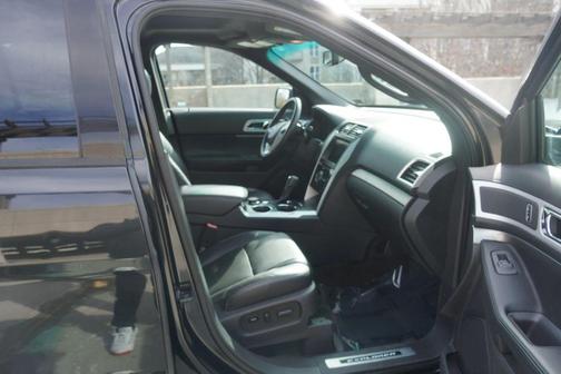 2014 Ford Explorer Sport