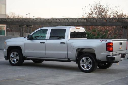 2018 Chevrolet Silverado 1500 Custom