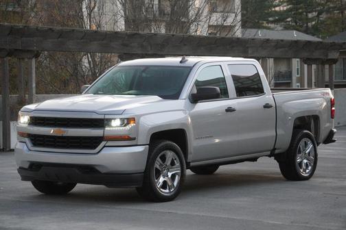2018 Chevrolet Silverado 1500 Custom