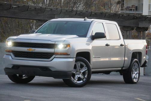 2018 Chevrolet Silverado 1500 Custom