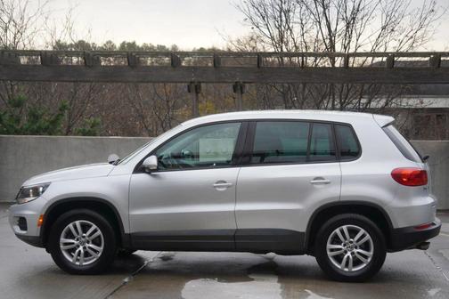 2012 Volkswagen Tiguan LE