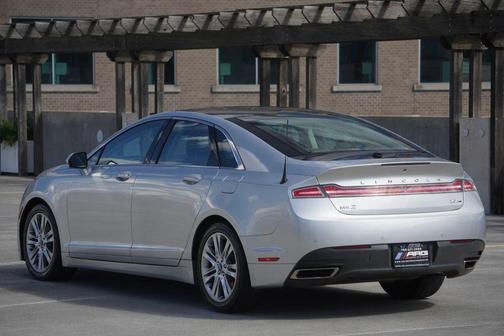 2014 Lincoln MKZ Base