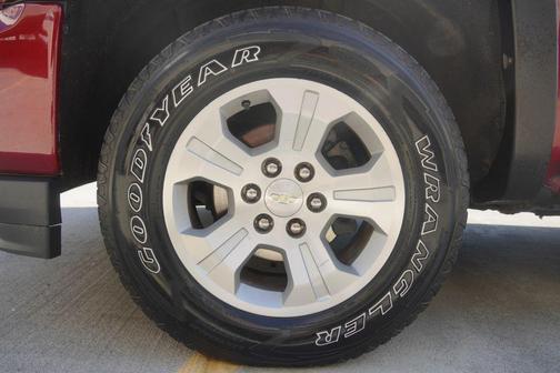 MAROON 2016 Chevrolet Silverado 1500 2LT