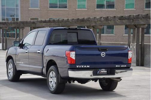 2018 Nissan Titan SV