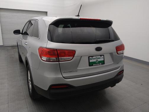 2017 Kia Sorento L