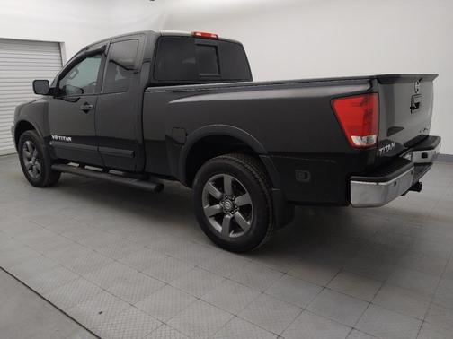 2015 Nissan Titan SV