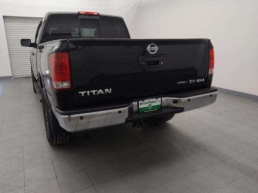 2015 Nissan Titan SV
