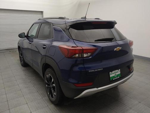 Blue Glow Metallic 2022 Chevrolet Trailblazer LT