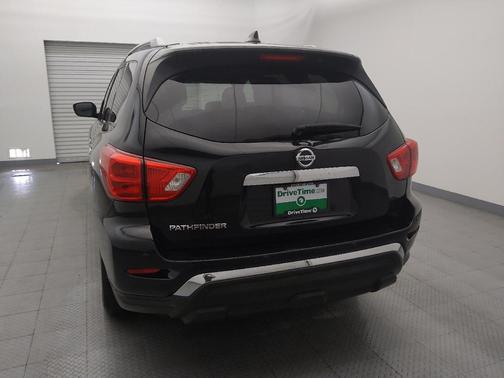 2019 Nissan Pathfinder S