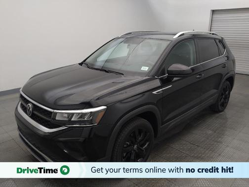 Deep Black Pearl 2022 Volkswagen Taos 1.5T SE