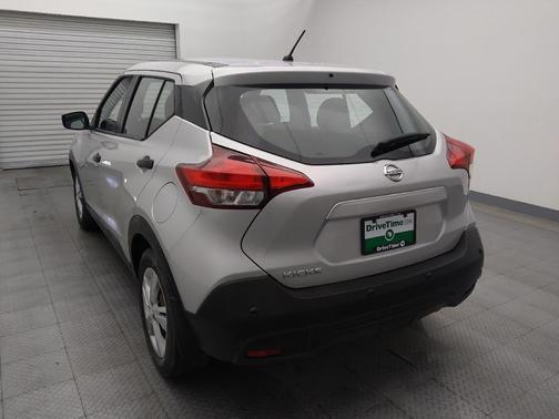 2020 Nissan Kicks S