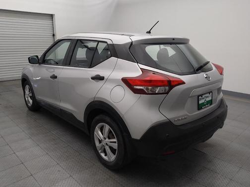 2020 Nissan Kicks S