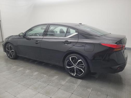2023 Nissan Altima SR FWD