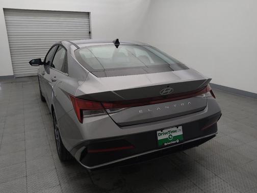 Gray 2025 Hyundai ELANTRA SEL