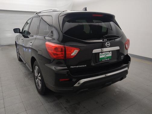 Magnetic Black Pearl 2019 Nissan Pathfinder SL