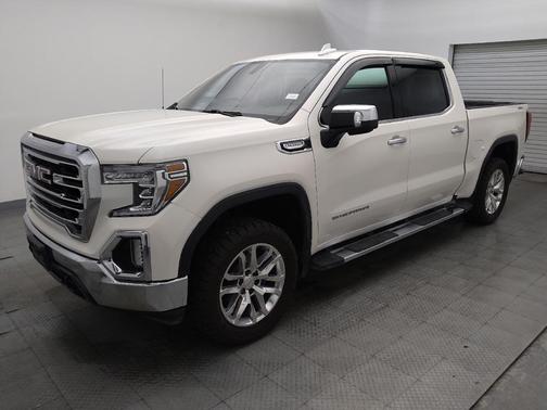 White Frost Tricoat 2019 GMC Sierra 1500 SLT