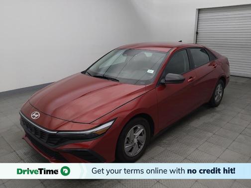 Ultimate Red 2025 Hyundai ELANTRA SE