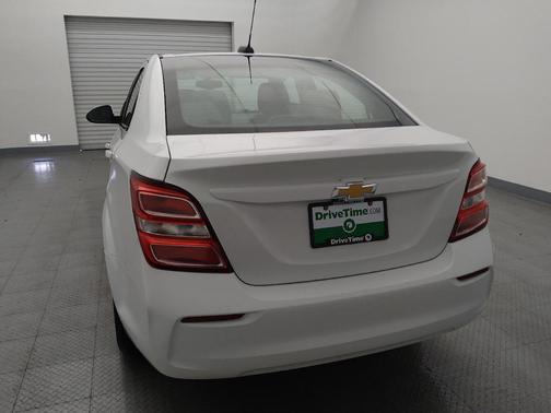 2020 Chevrolet Sonic FWD Sedan LT