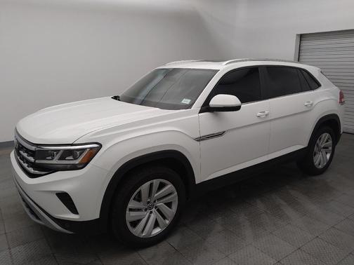 Pure White 2023 Volkswagen Atlas Cross Sport 3.6L V6 SE w/Technology