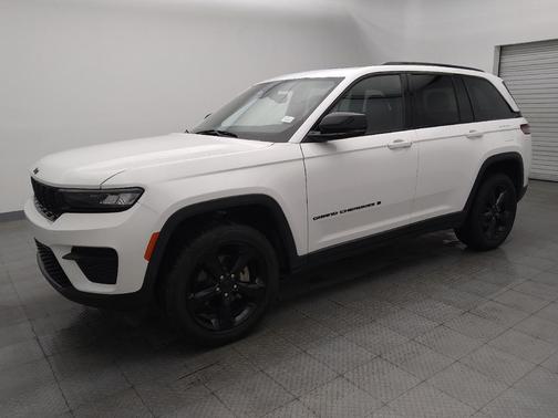 2022 Jeep Grand Cherokee Altitude