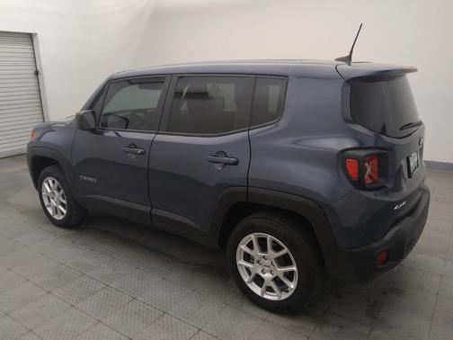 Slate Blue Pearlcoat 2023 Jeep Renegade Latitude