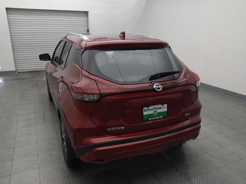 Red 2021 Nissan Kicks SV