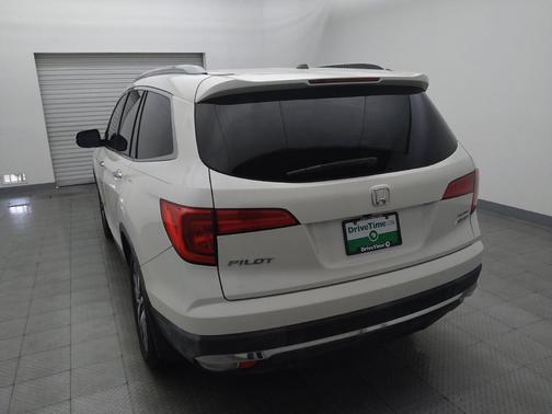 White Diamond Pearl 2018 Honda Pilot Elite