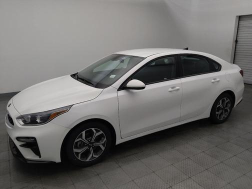 Clear White 2021 Kia Forte LXS