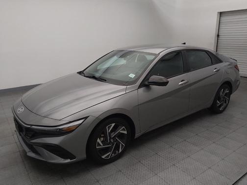 Fluid Metal 2025 Hyundai ELANTRA Sport