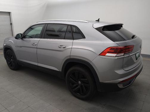 Pyrite Silver Metallic 2023 Volkswagen Atlas Cross Sport 2.0T SE w/Technology