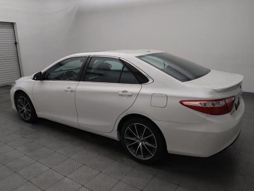 White 2017 Toyota Camry XSE