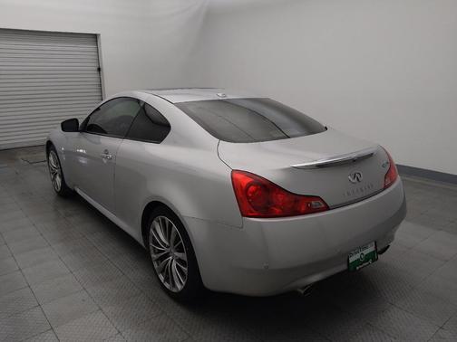 2015 INFINITI Q60 Journey