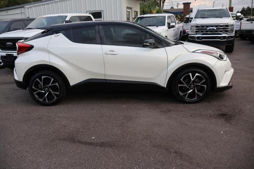 White 2019 Toyota C-HR XLE