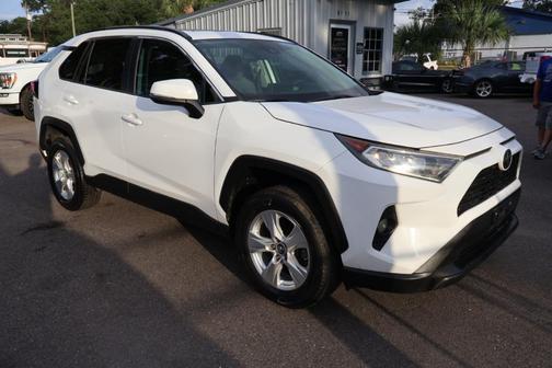White 2019 Toyota RAV4 XLE